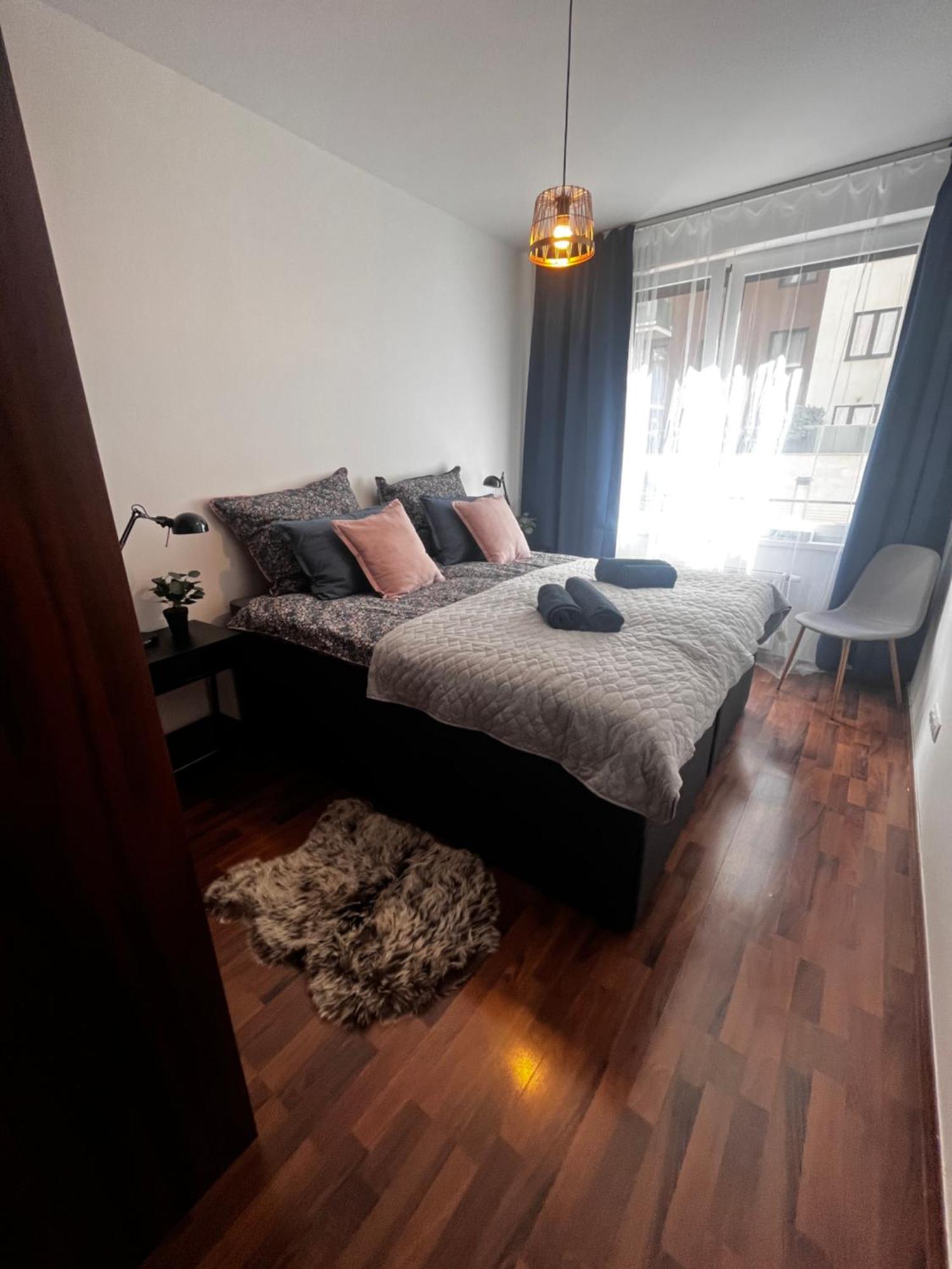 Corvin Gold City Garden Apartment